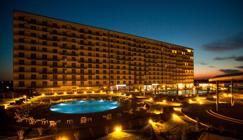 Blaxy Premium Resort