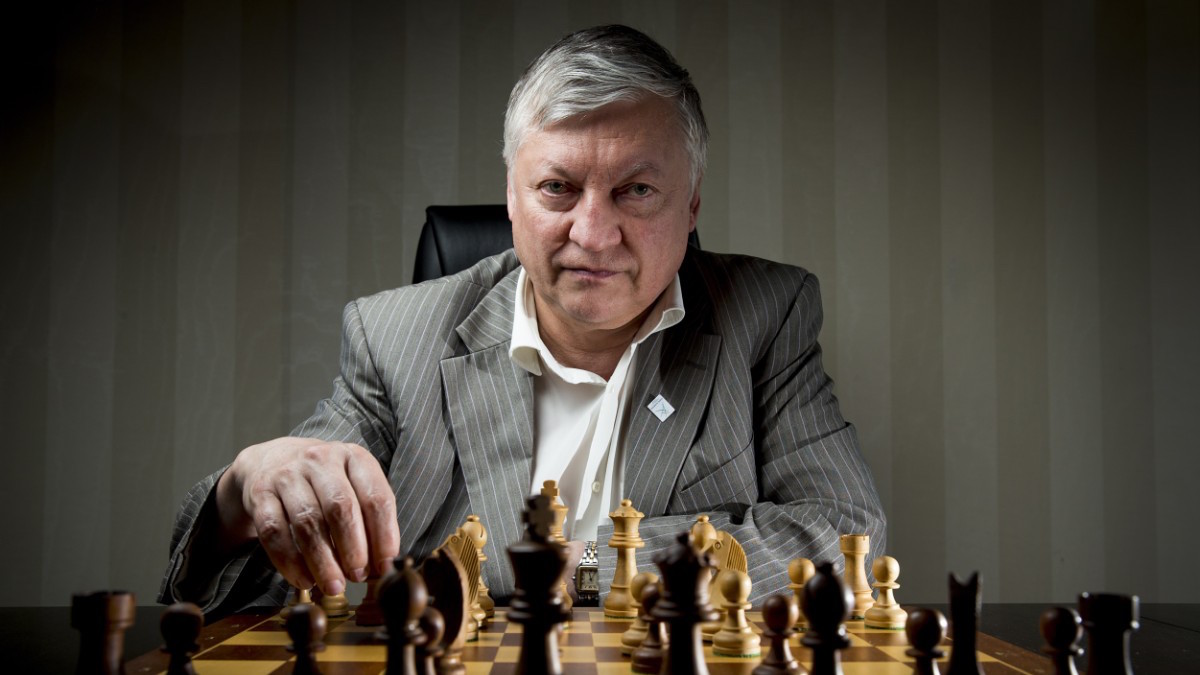 Anatoly Karpov vine la Constanța. FOTO maestriaenelajedrez.wordpress.com