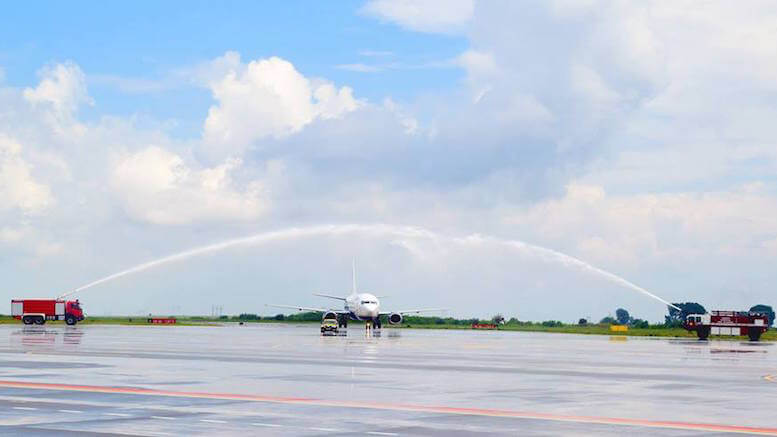 Avion pe pista Aeroportului Mihail Kogălniceanu