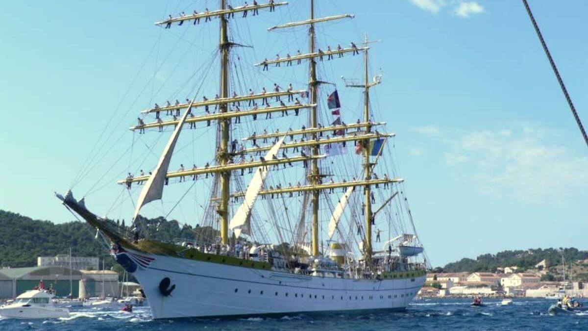 Nava Școală Mircea. FOTO Wikipedia / Spiridon Manoliu