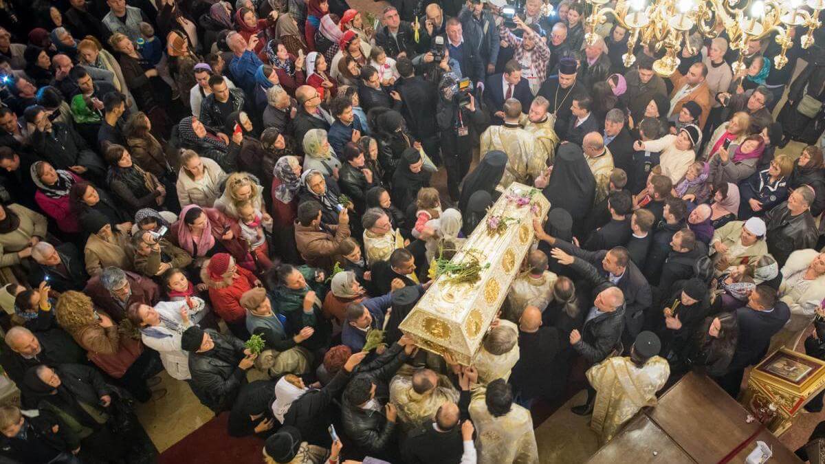 Pelerinaj la moaștele Sfintei Parascheva. FOTO Doxologia.ro