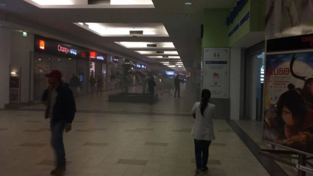 Fum pe culoarele de la Maritimo. FOTO it-blog.ro Ciuca Valeriu