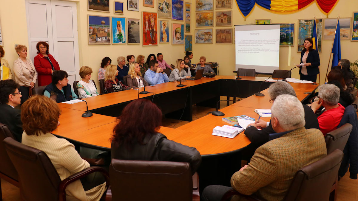Dezbatere publică la Medgidia. FOTO Alexandru Bran