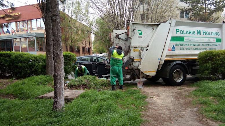 Angajații Polaris M Holding, voluntari în campania "Curățăm Constanța Noastră"