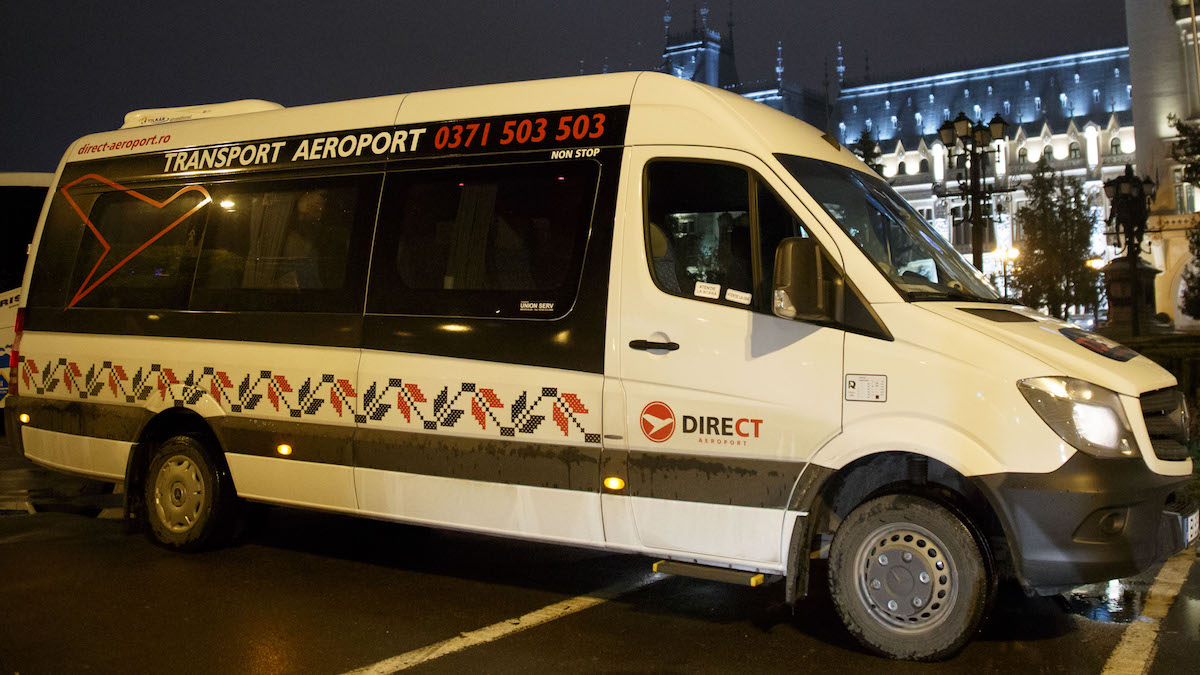 Microbuz "Direct Aeroport". FOTO Daniel Năstase