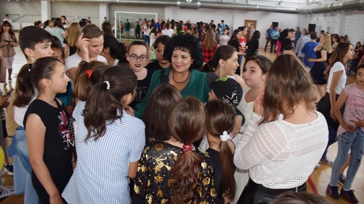 Primarul Mariana Gâju la Ziua Copilului la Cumpăna. FOTO Primăria Cumpăna