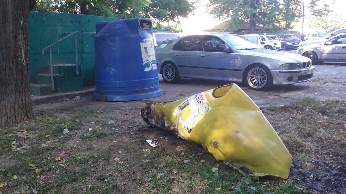 Containere Polaris, incendiate la Constanța. FOTO Facebook