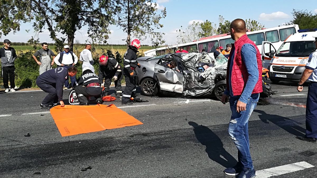 Accident grav între Medgidia și Cuza Vodă. FOTO SAJ Constanța