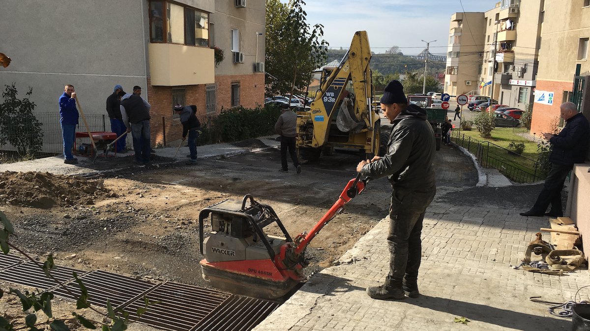 Asfaltări la Cernavodă. FOTO CTnews.ro