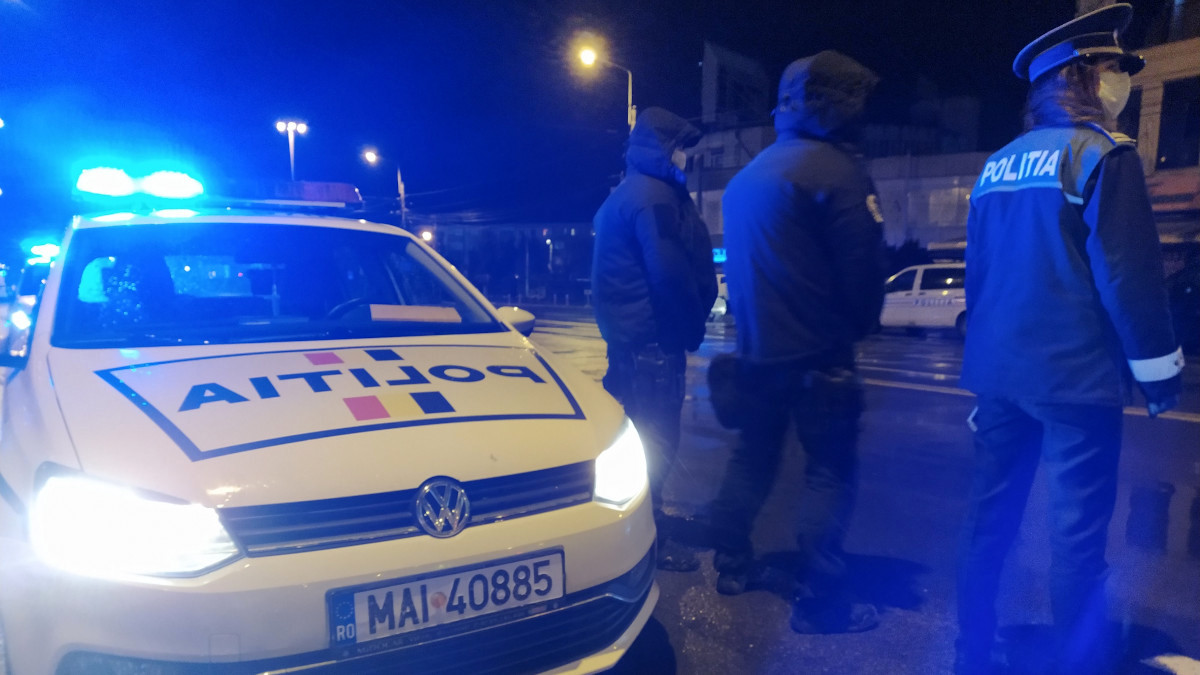 Supărat că fusese amendat pentru nerespectarea măsurilor de carantinare, un tânăr din Constanța a amenințat că se sinucide