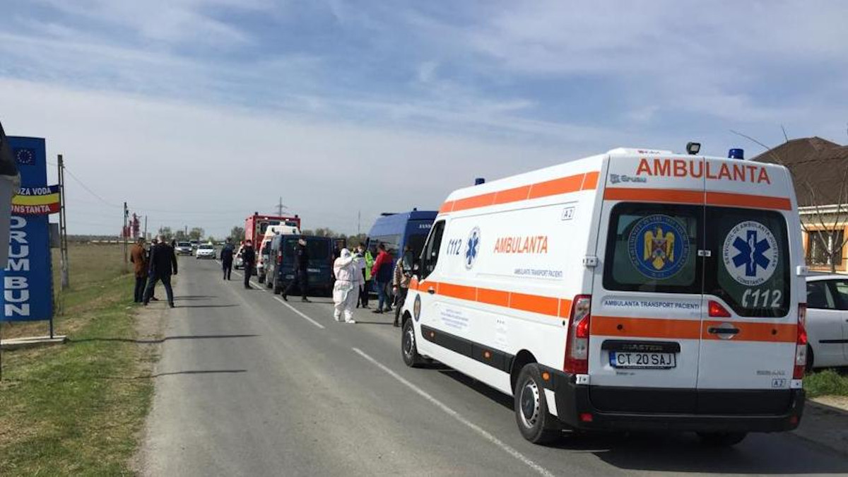 Trei victime într-un accident rutier petrecut DN 22, în afara localității Lumina