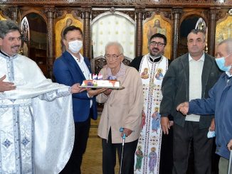 Moment aniversar la Hârșova: Constantin Cantacuz sărbătorit la împlinirea vârstei de 100 de ani! FOTO Primaria Hârșova