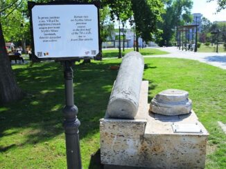 Se montează panouri informative în Parcul Arheologic. FOTO Primăria Constanța
