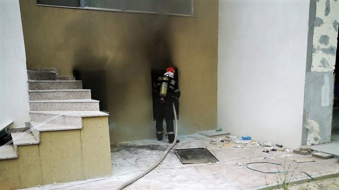 Incendiu la subsolul hotelului Nautic din Mamaia Nord. FOTO ISU „Dobrogea”