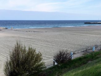 Amenzi de 70.000 de lei pentru șapte operatori de plaje de pe litoral. FOTO ABADL