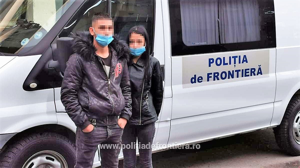 Un băiat de 18 ani și o fată de 16 ani, din Bulgaria, prinși când încercau să intre ilegal în România. Adolescenta figura în bazele de date ale autorităților bulgare ca fiind dispărută