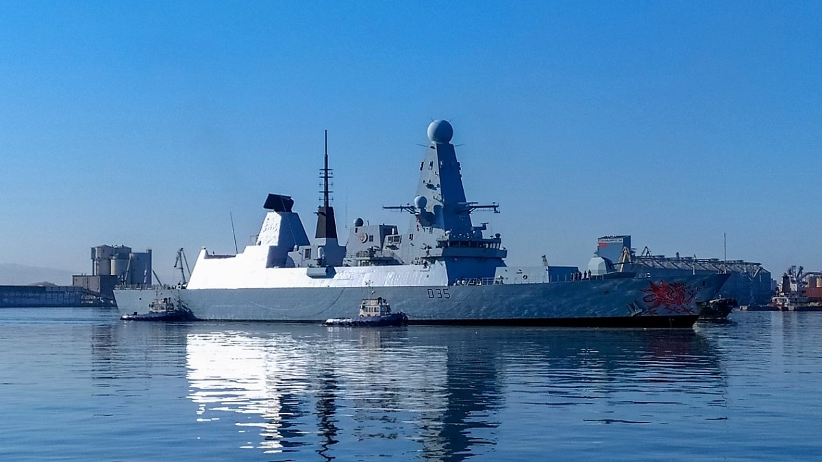 Peste 400 de marinari militari britanici și români participă la exerciții navale în Marea Neagră