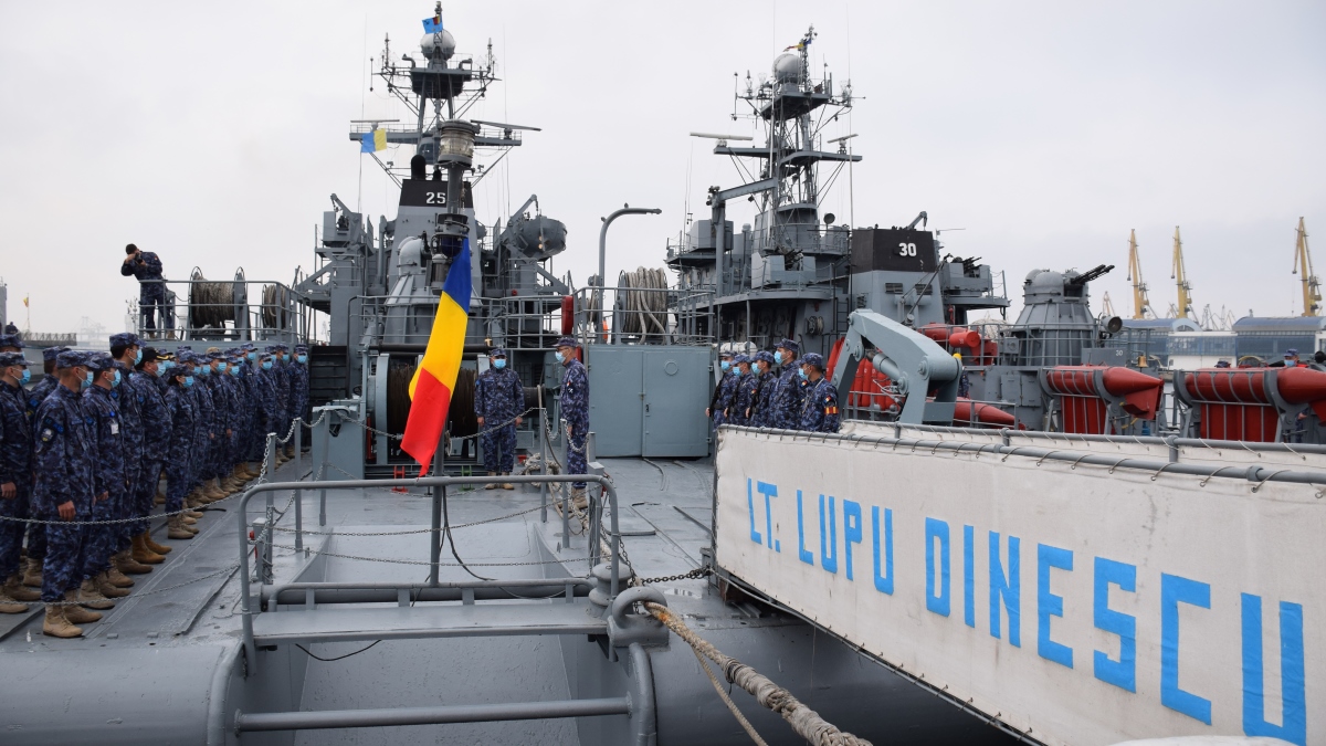 FOTO Dragorul maritim „Locotenent Lupu Dinescu” se va integra într-o grupare navală NATO