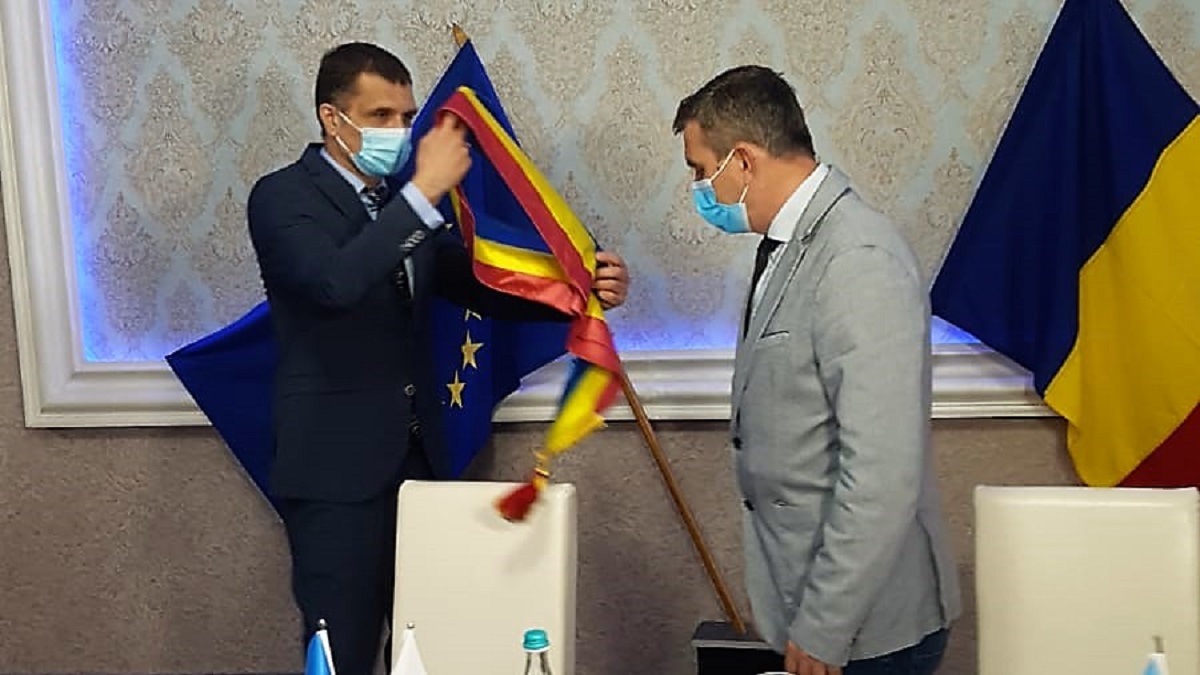 Primarul din Murfatlar, George Cojocaru, este primul edil învestit în funcție din județul Constanța după alegerile din 27 septembrie