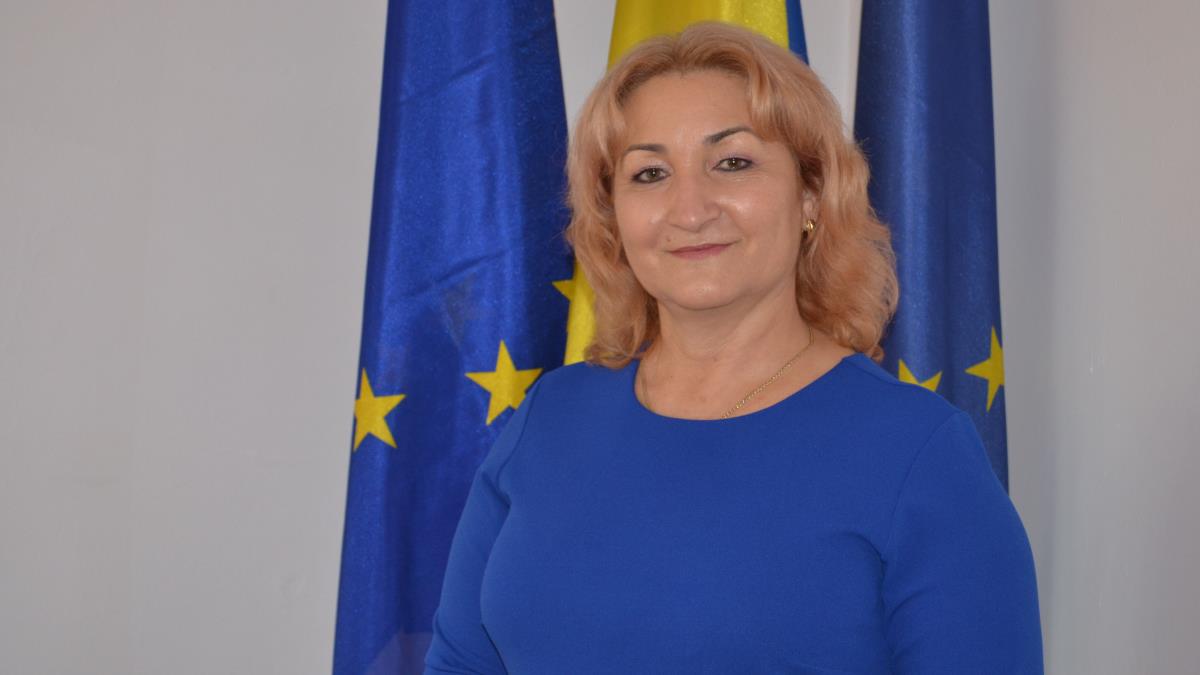 FOTO VIDEO: Noul primar al comunei Peștera și-a început oficial mandatul odată cu depunerea jurământului. Nicoleta Vrabie: “Voi continua proiectele existente, dar prioritare sunt asfaltarea și racordarea comunei la rețeaua de gaze”