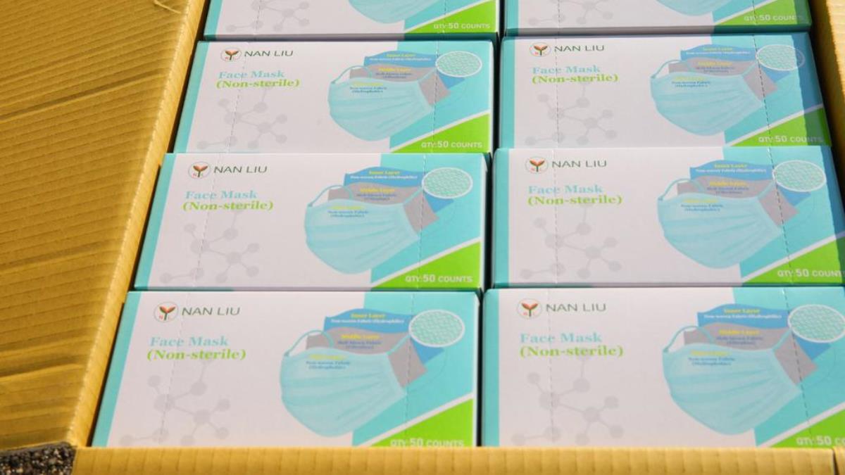 Primăria Constanța a început distribuirea celor 200.000 de măști de protecție donate de Primăria orașului taiwanez Kaohsiung
