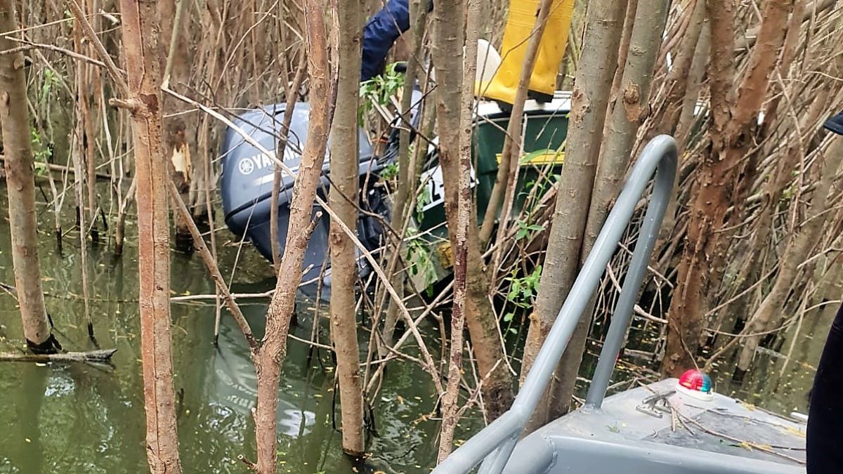 Bărbat căutat în apele Dunării, la Vadu Oii, după ce ar fi căzut din barcă