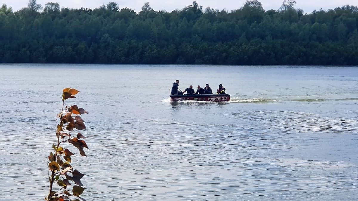 Continuă căutările bărbatului dispărut în Dunăre, în zona Vadu Oii