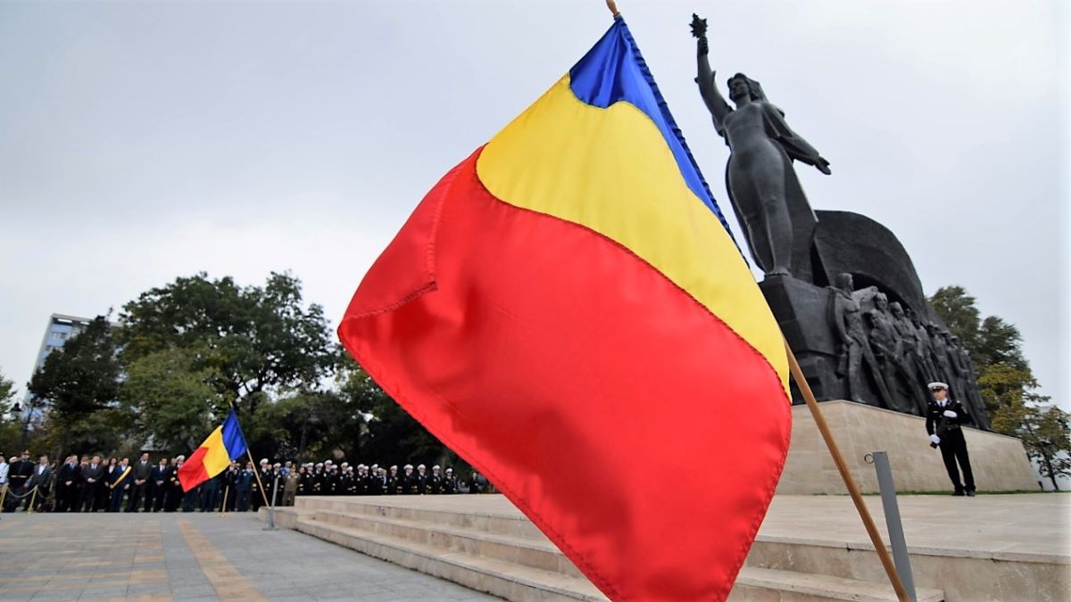 Marinarii militari, prezenți la Ziua Armatei României