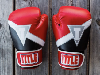 Mănușile pentru sportivii UFC sunt pregătite de luptă. FOTO mightytips