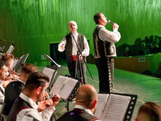 Spectacol extraordinar susținut de Ansamblul „Brâulețul” pe scena Centrului „Jean Constantin” din Constanța. FOTO: Facebook Ansamblul Folcloric Profesionist „Brâulețul”