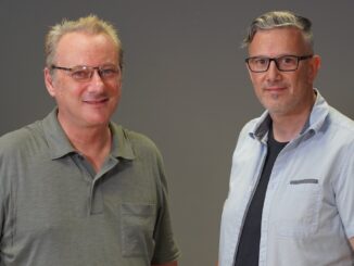 George Măndilă, președintele OMD Mamaia - Constanța și Adrian Boioglu, managerul CTnews. FOTO Mitică Raftu / CTnews.ro