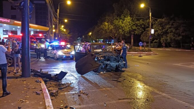 Accident cu cinci victime la intersecția străzilor Soveja și Primăverii din Constanța. FOTO SAJ Constanța