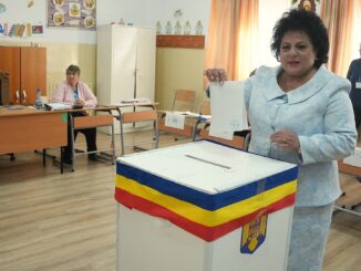 Mariana Gâju, primarul comunei Cumpăana, a votat. FOTO Ciprian Cucui