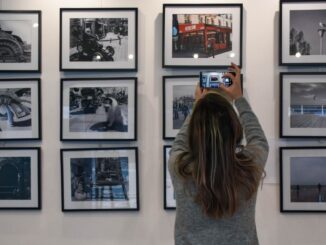 Au început înscrierile pentru cursul de Artă Fotografică susținut, la Constanța, de Iulia Pană. FOTO Facebook Centrul Cultural Județean „Teodor T. Burada”