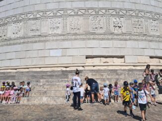 Preșcolarii din Constanța, în vizită la Tropaeum Traiani. FOTO Facebook MINAC