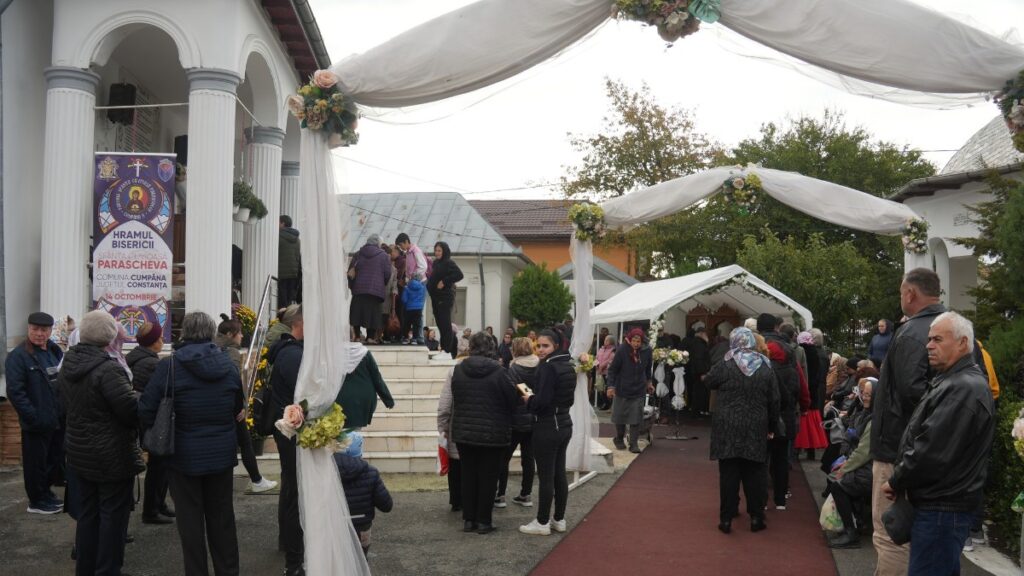 Sărbătoare la Cumpăna, cu ocazia hramului Bisericii „Sf. Cuv. Parascheva”. FOTO Primăria Cumpăna