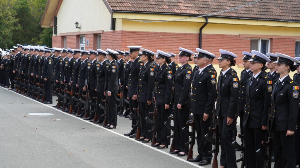 Elevii Școlii Militare de Maiștri Militari a Forțelor Navale au jurat credință patriei. FOTO Forțele Navale Române
