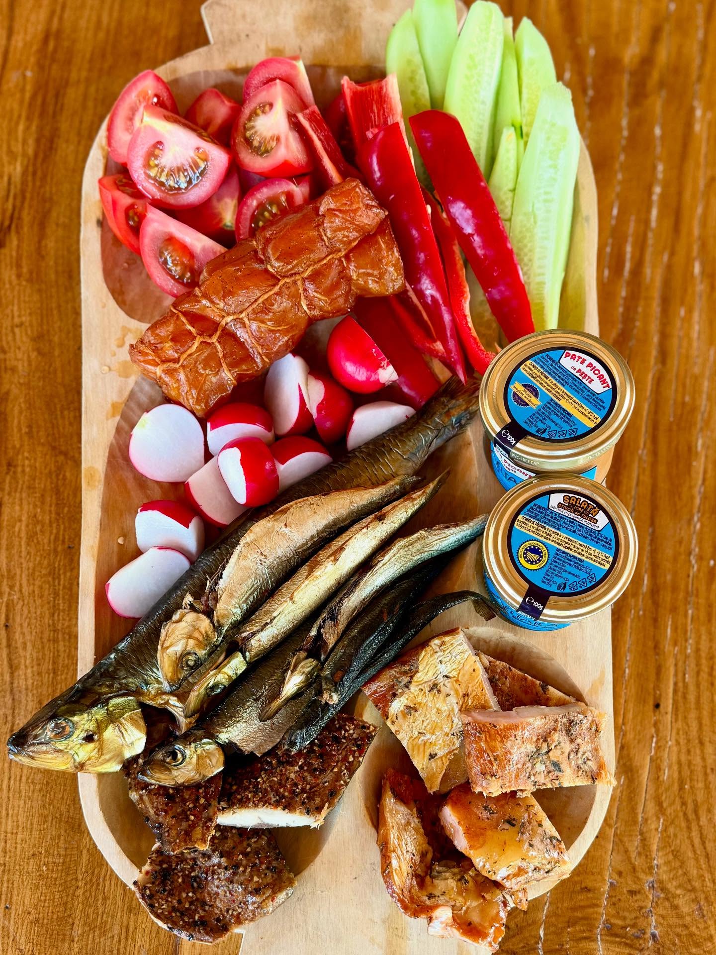 De Ziua Dobrogei, zeci de liceeni constănțeni au participat la un atelier interactiv dedicat educației prin gust, organizat de Explore Dobrogea la Zbor Hub Constanța. FOTO Explore Dobrogea