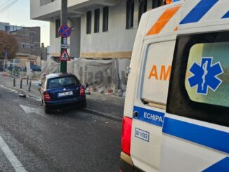 Accident în sensul giratoriu de pe str. I.G. Duca din Constanța. FOTO SAJ Constanța