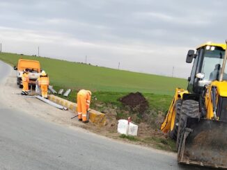 Angajații de la Drumuri Județene sunt mereu pe teren pentru a remedia orice inconveniente. FOTO Drumuri Județene SA