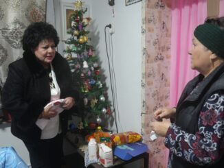 Ajutoare pentru vârstnici și persoane cu dizabilități, în prag de sărbători. FOTO Primăria Cumpăna