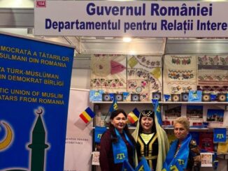 Reprezentantele organizației de femei a UDTTMR participă la Târgul de Carte „Gaudeamus” 2025. FOTO Facebook