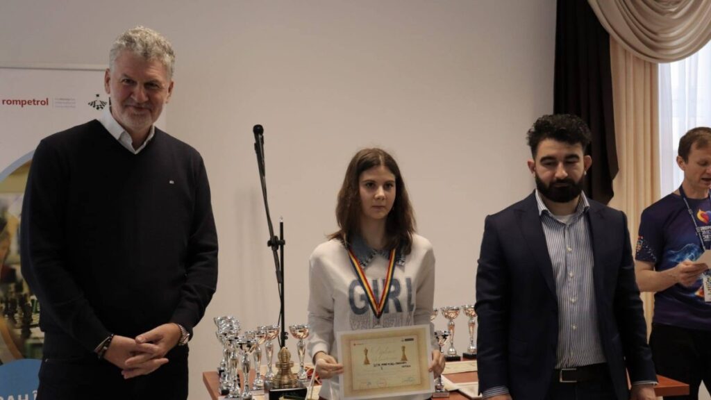 Administrația publică locală de la Năvodari susține sportul minții. FOTO Facebook/Florin Chelaru